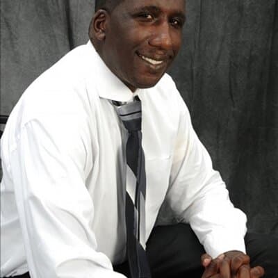 Devaris L Jones avatar