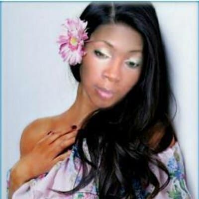 Niya L Small avatar