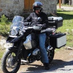Maikou Lor Yang avatar