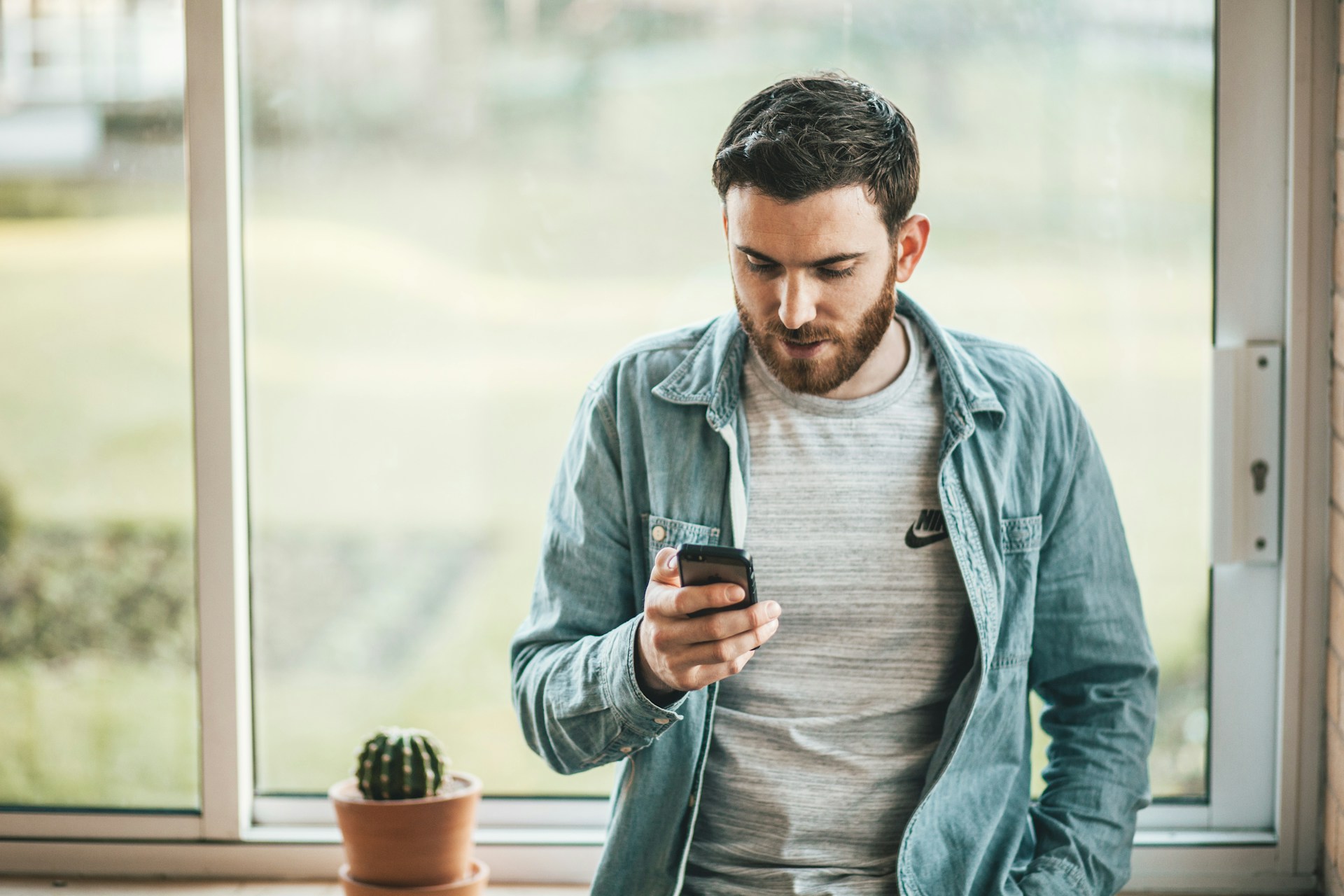How to Identify a Fake Text Message | PeopleWin Blog